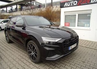 Audi Q8 3,0 TDi 50 Quattro S-line nafta automat 210 kw