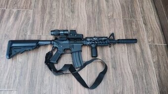 Airsoftoka M4 Full Metal + príslušenstvo