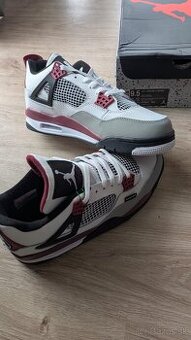Nike AIR4