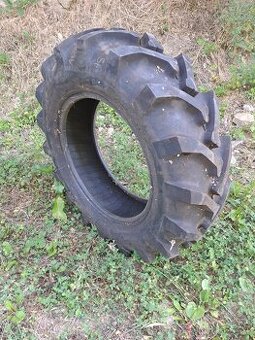Pneumatika na  traktor