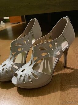 Nove topanky 39