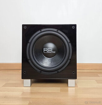 REL Acoustics T-7 / Aktivny Subwoofer
