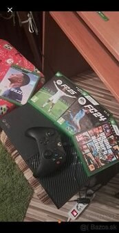 Xbox One +4 hry ako nové