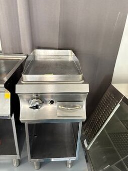 Grilovacia platňa plynová