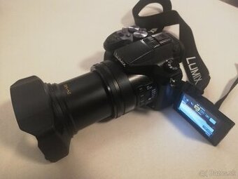 Panasonic Lumix DMC-FZ200  4K