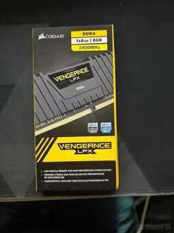 Pamäť RAM DDR4 Corsair 8 GB 2400 14