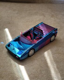 LOL Surprise auto s bazenom