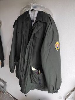 uniforma + vojenska prilba