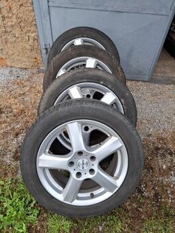 Predám kompletnú zimnú sadu Škoda Octavia  III