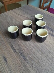 Staršie kameninové poháriky - 1