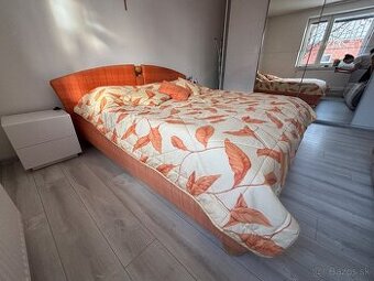 Čalúnená posteľ+2 matrace+ 2 rošty polohovateľné