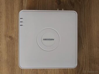 HIKVISION DS-7104HQHI-K1