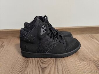 Air Jordan 44,5 - pánske čierne tenisky