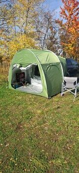 Zadný stan kempingového auta