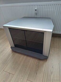 Predam podstavec pod televizor.