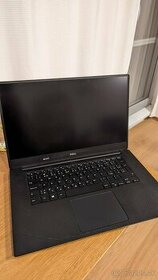 DELL XPS 15-9560