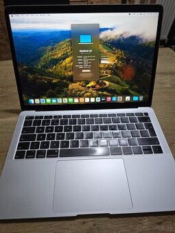 Macbook air 2019 s retina displejom plnefunkcny ma len bezne
