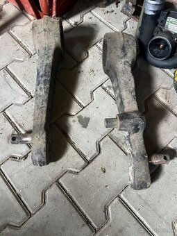 Predam ramena Zetor Forterra