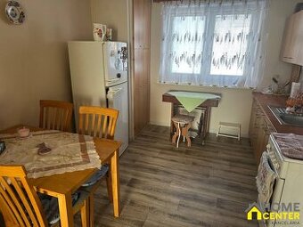 PREDAJ : 2 izbový tehlový byt s balkónom, E.B.Lukáča, Komárn