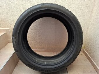 Pireli dvojrozmer 22