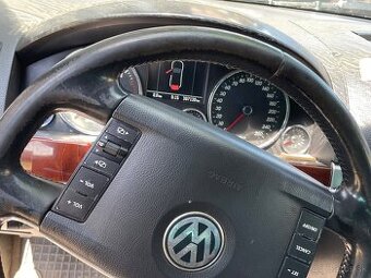 Predam volkswagen touareg 2.5tdi