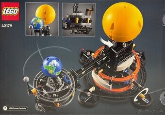 Lego technic 42179 - Planeta zem a mesiac na obeznej drahe