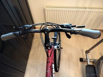 Treckingový dámsky bicykel