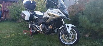 HONDA NC750X DCT