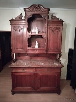 Príborník neobaroko