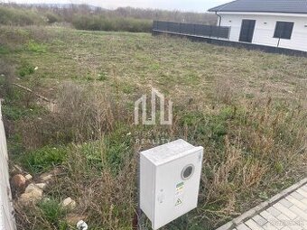 NA PREDAJ ideálny stavebný pozemok pre RD - 1