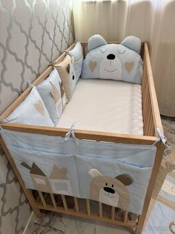 Vankúšikový mantinel do detskej postieľky