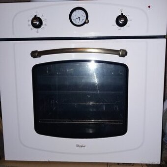 Vstavaná elektrická rúra