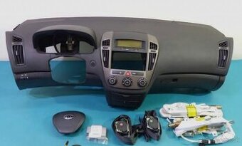 Palubovka,airbag vodica,pasy Kia ceed 2008