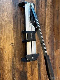 Wolfcraft Rezačka vinylu a laminátu VLC 800