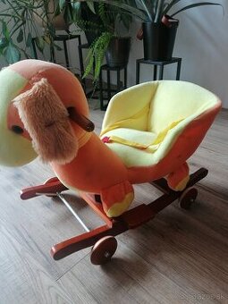 Predám  hojdacie kresielko a odrazadla