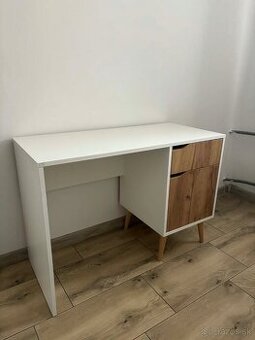 Písací stolík