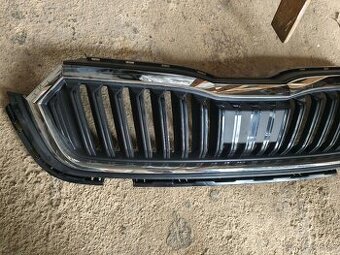 Škoda Octavia 4 IV maska chladiča 5E3 Octavia 4 maska