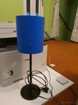 Štýlová modrá lampa