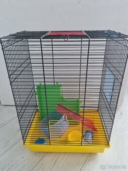 Klietka 23 x 35 x 50 s tromi otvormi