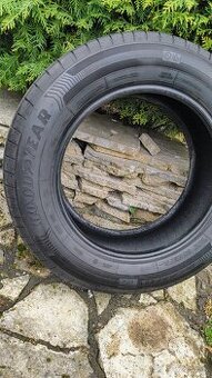 Goodyear Efficientgrip Performance 215/65 R17