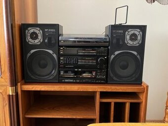 HiFi systém JVC s gramofónom