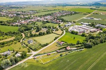 STAVEBNÝ POZEMOK – 1633 m² - len pár minút od Trenčína