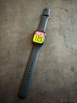 Predám Apple Watch Series 6 – 40 mm, GPS