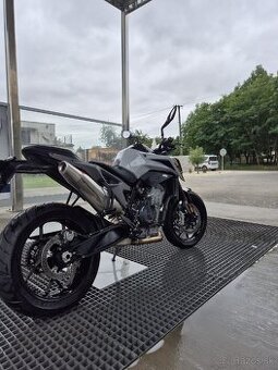 Ktm duke 790 - 1