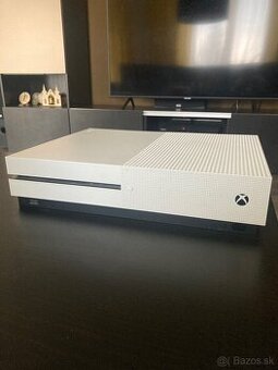 Xbox one S a 5 hier