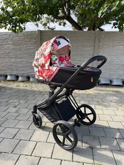 Cybex priam spring blossom light