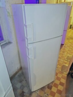 Predám chladničku Liebherr 155cm