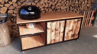 Vonkajšia kuchyňa s grilom