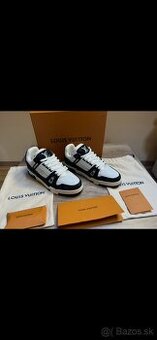 Louis vuitton sneakers