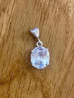 Strieborný prívesok